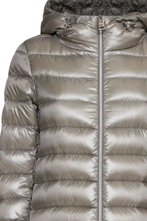 A-shape resort nylon ultralight