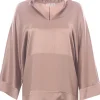 Blusa in seta con piume