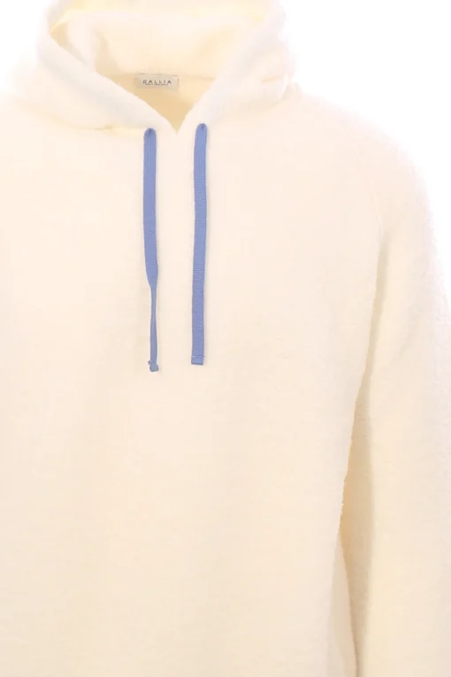 maglia in lana bouclé con contrasti