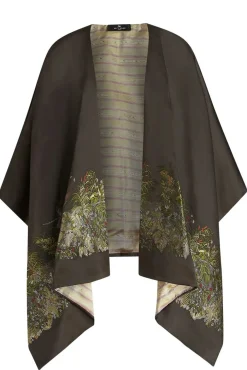 mantella con ricamo