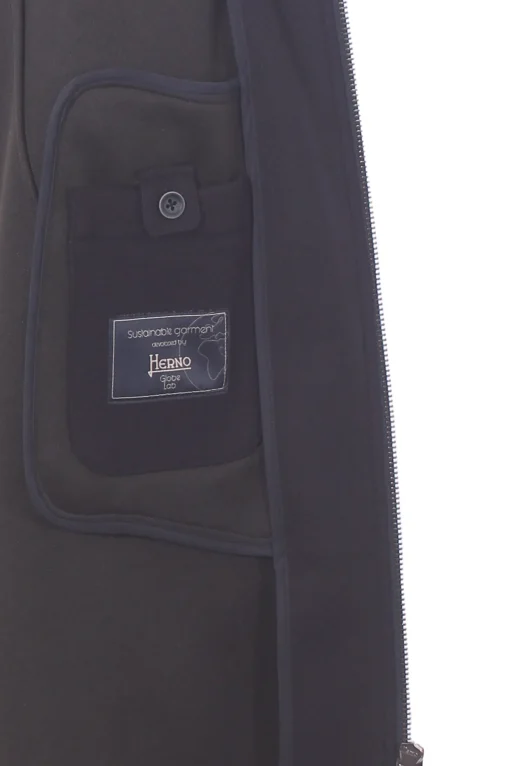 parka in scuba