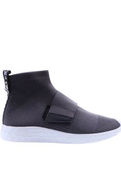 Slip on con strappo