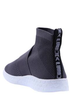Slip on con strappo
